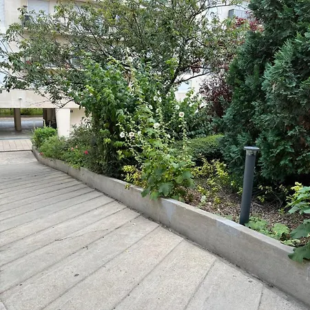 Apartment Superbe Avec Belle Vue Jardin *